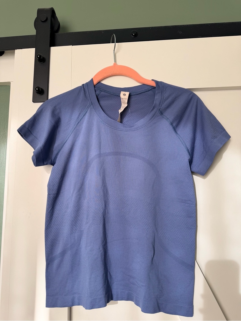Lululemon Swiftly Tech
Short-Sleeve 6 - Picture 2 of 4